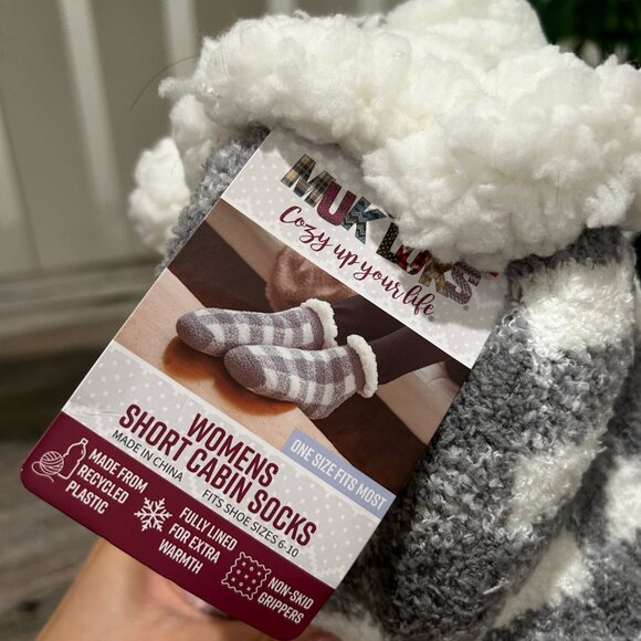 Women's Short Cabin Socks (Size 6-10) - Picture 2 of 3